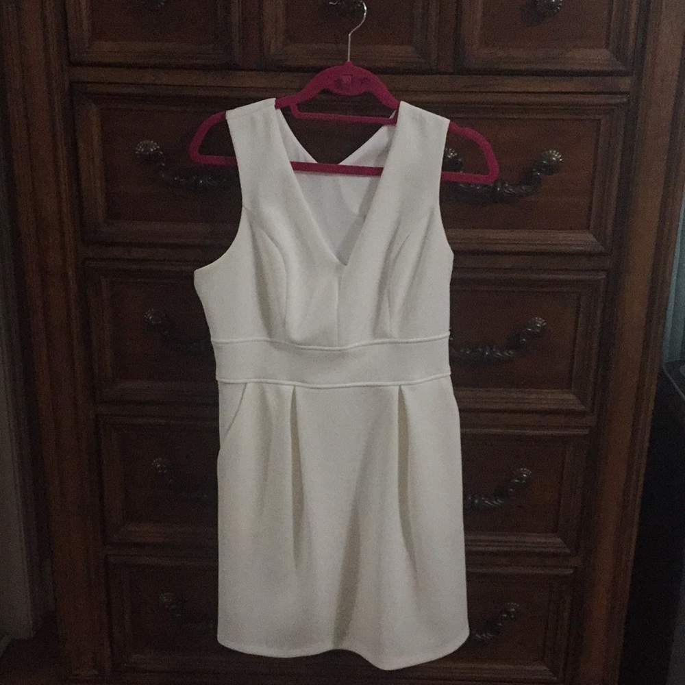 White Sleeveless Dress